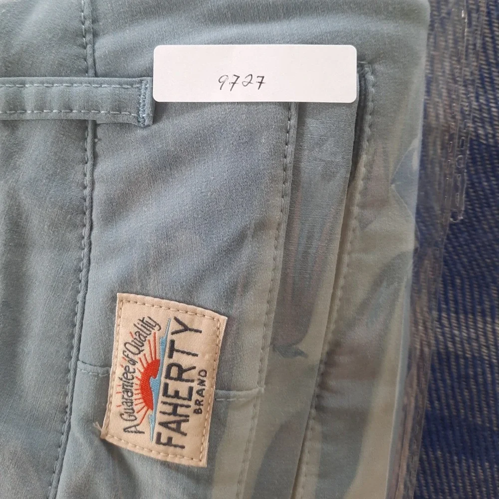 Faherty All Day Shorts Mens 33 Light Blue Grey Recycled Stretch Hybrid Chino 9in